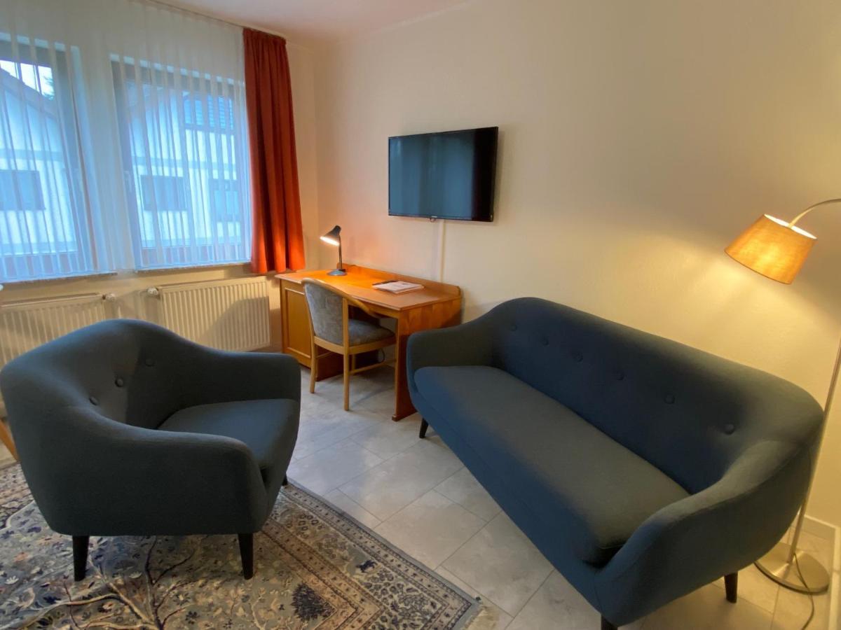 Hotel Janssen Bodenheim Exteriör bild