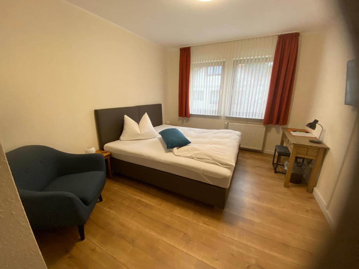 Hotel Janssen Bodenheim Exteriör bild